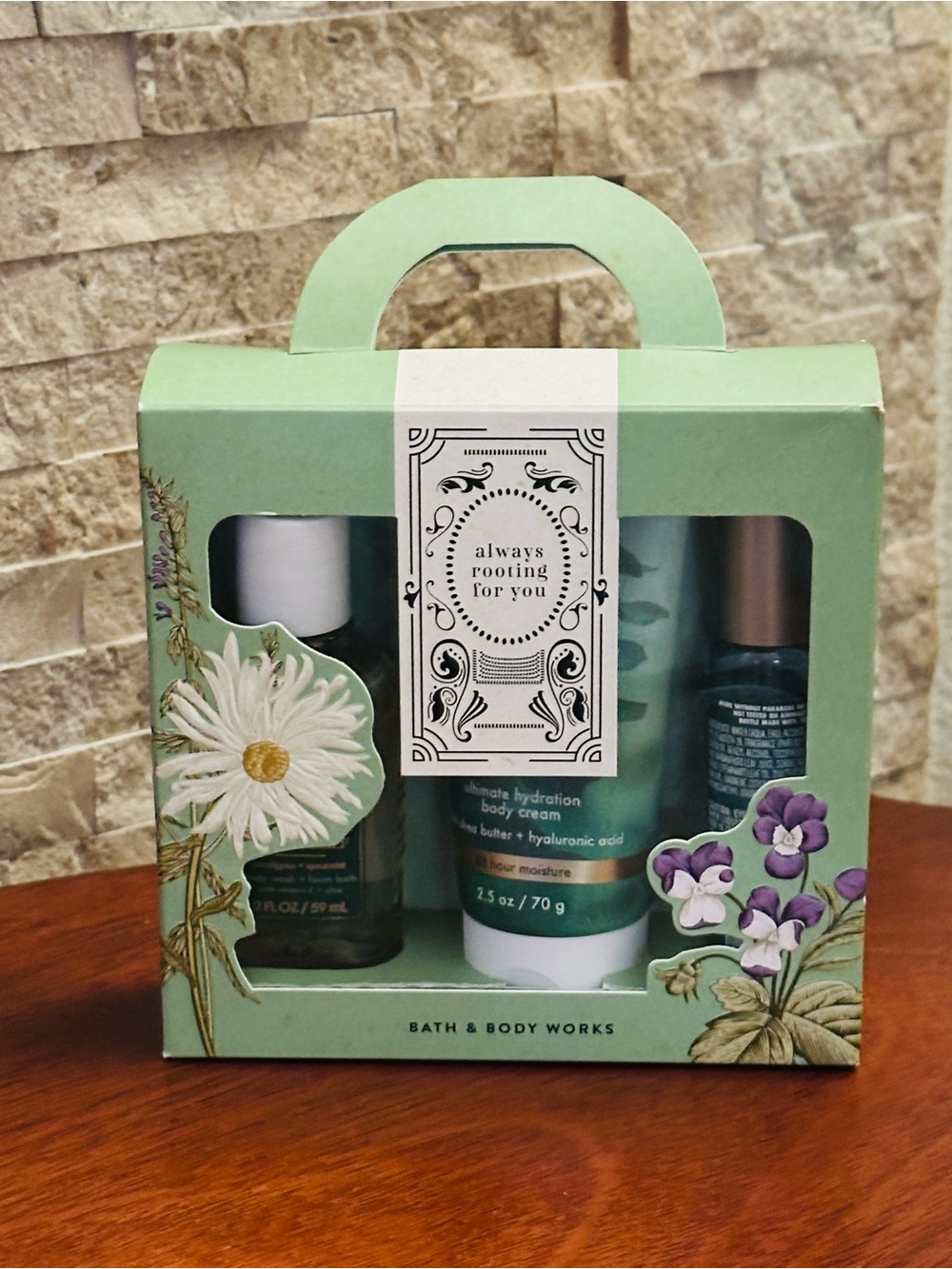 Bath & Body Works Mint Green Gift Set - Always Rooting For You
